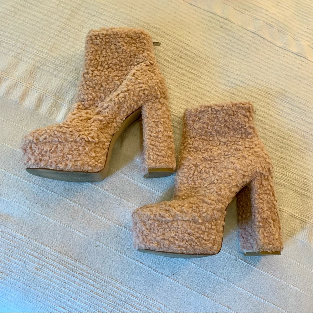 Shellys pink shearling platform boots
